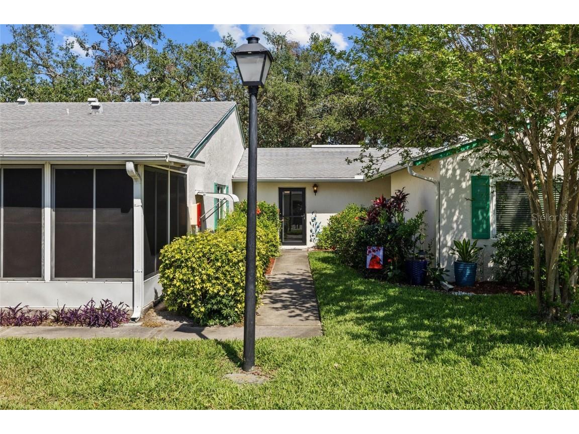 3204 40th Way S #B Saint Petersburg FL 33711 - CLAM BAYOU TB8373800 image1