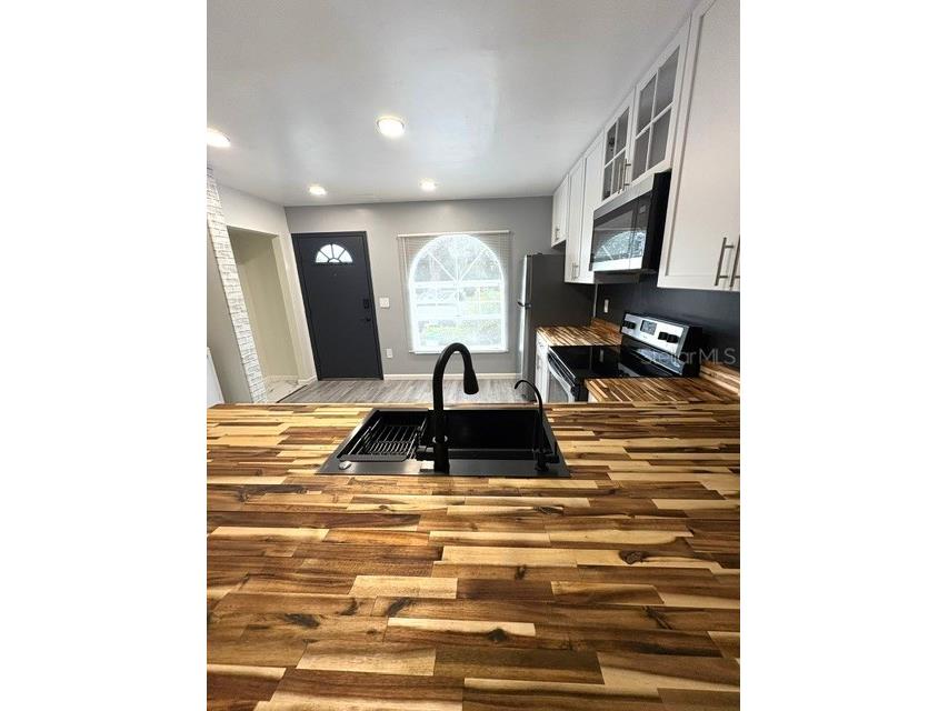 3204 Brigadoon Drive Clearwater FL 33759 A4693196 image8