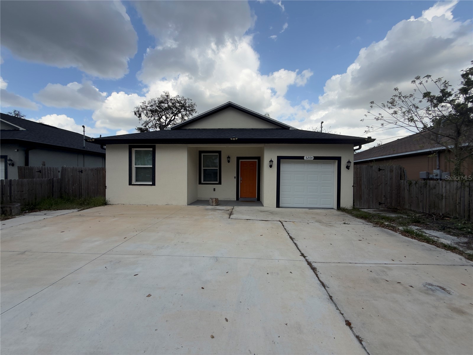 3204 E Mohawk Avenue Tampa FL 33610 TB8486958 image1