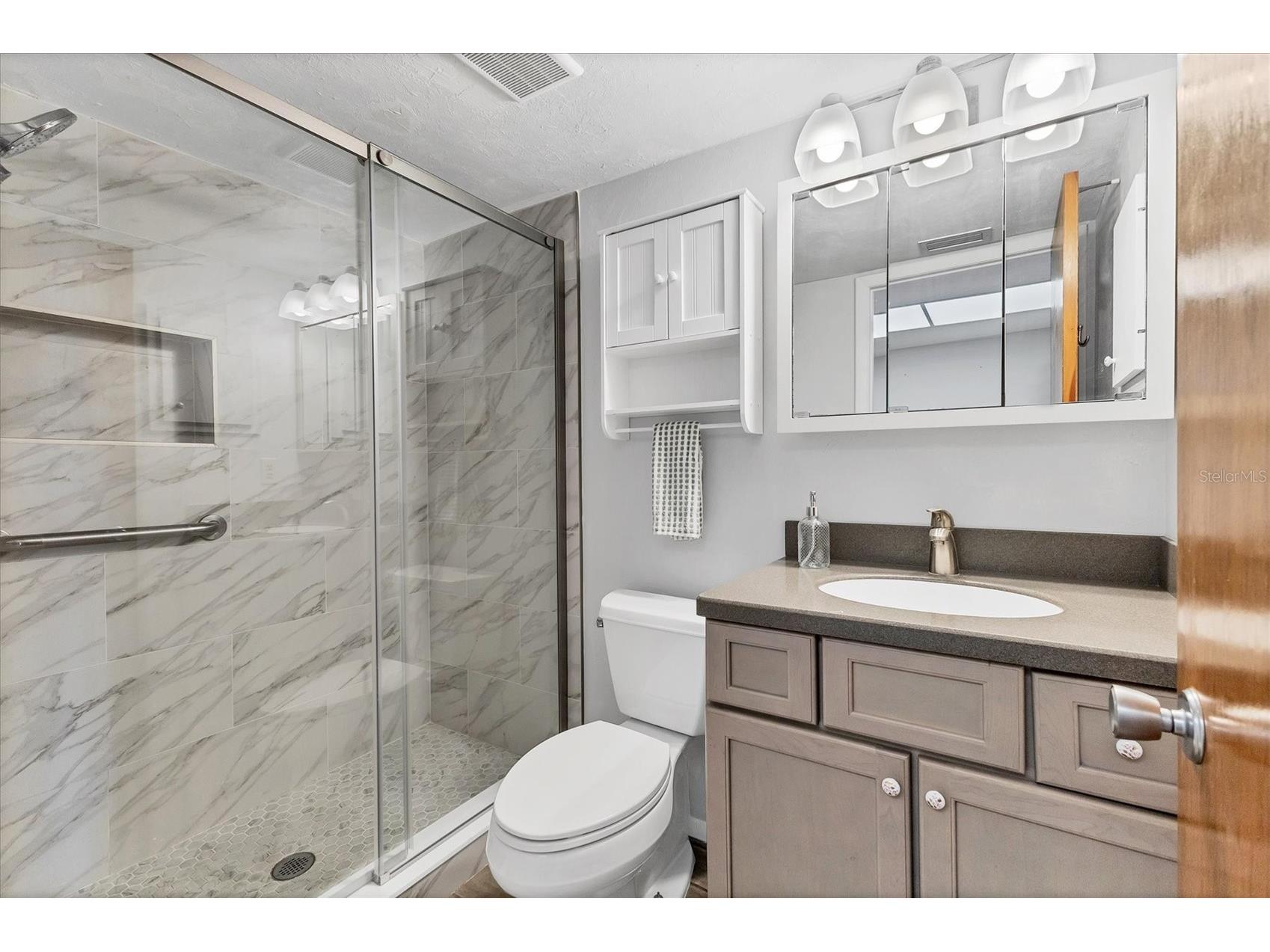 3204 Lake Bayshore Drive #407 Bradenton FL 34205 A4648104 image12