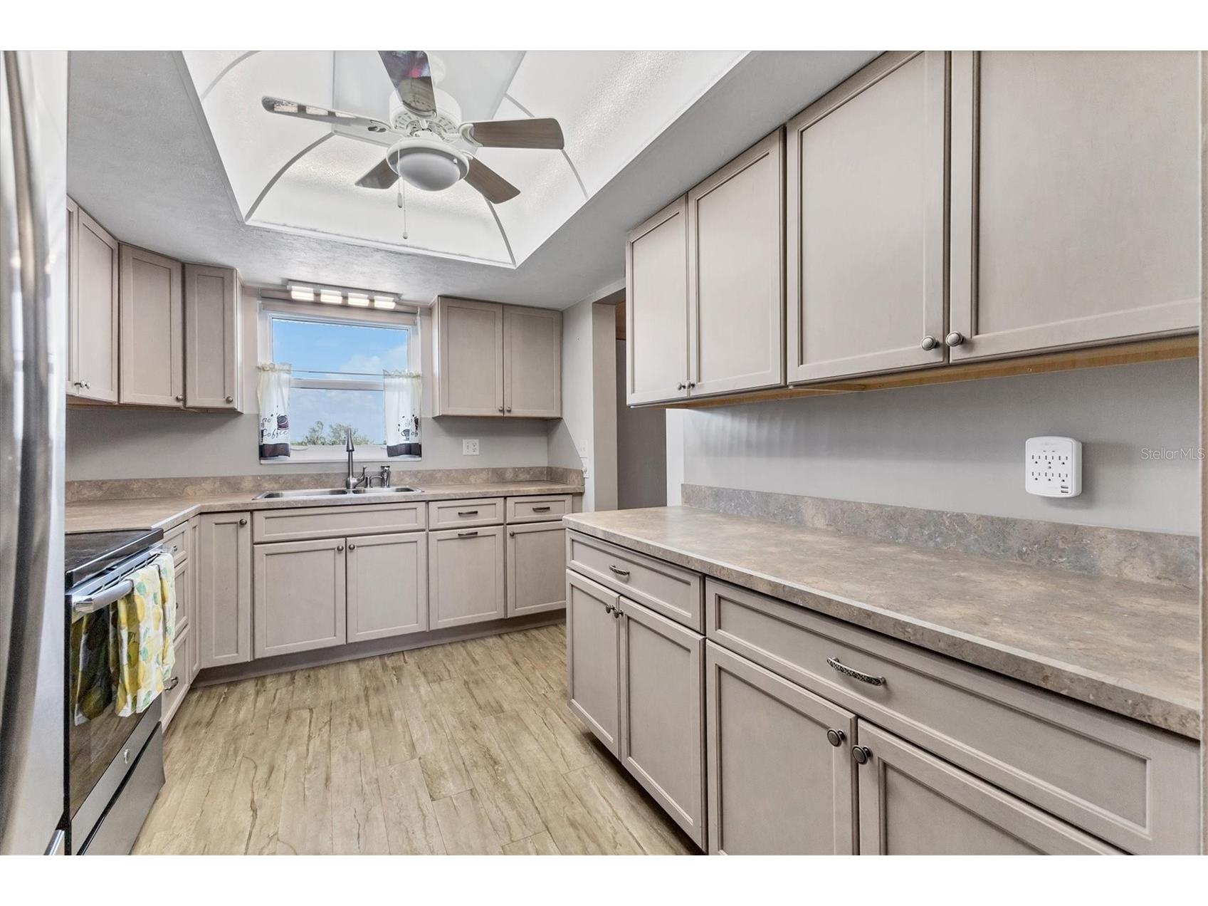 3204 Lake Bayshore Drive #407 Bradenton FL 34205 A4648104 image3