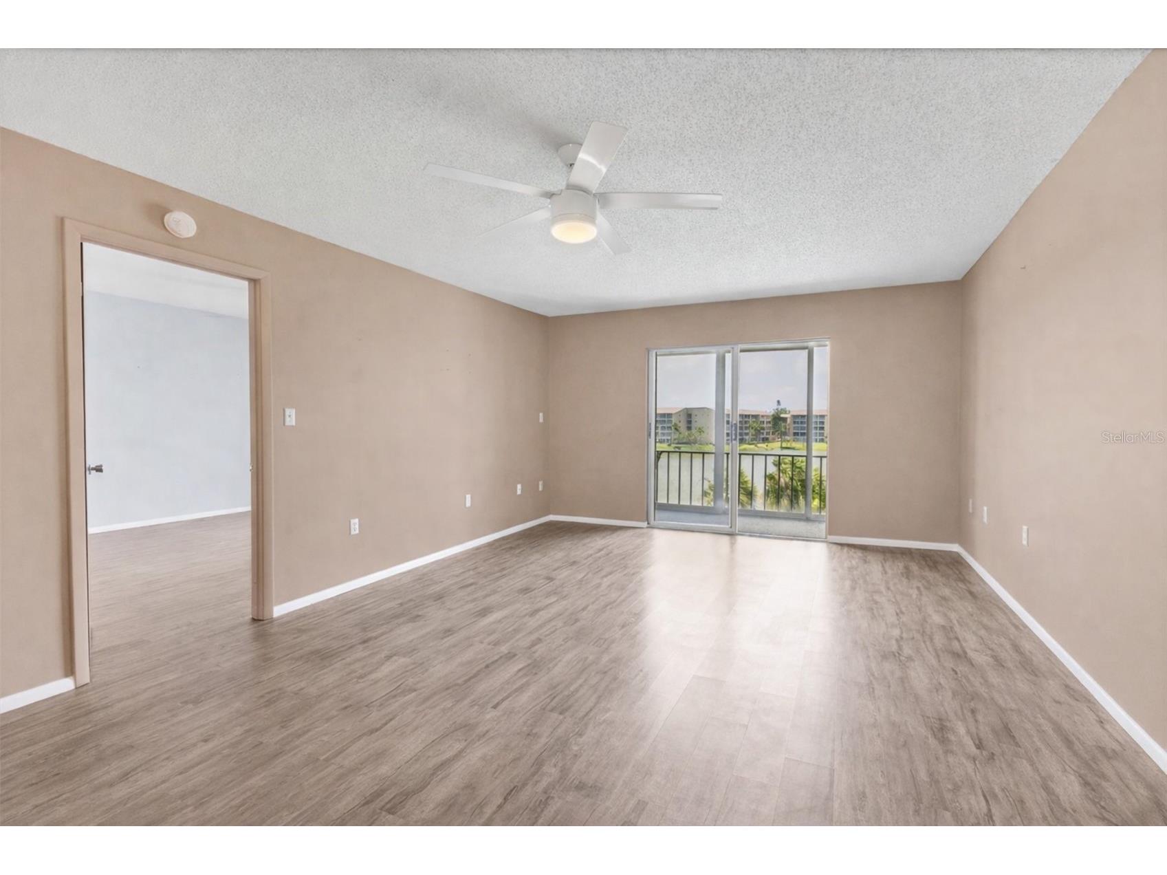 3204 Lake Bayshore Drive #407 Bradenton FL 34205 A4648104 image9
