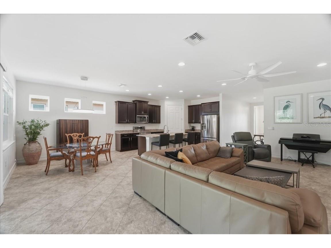 3204 Royal Gardens Avenue Fort Myers FL 33916 A4675665 image10