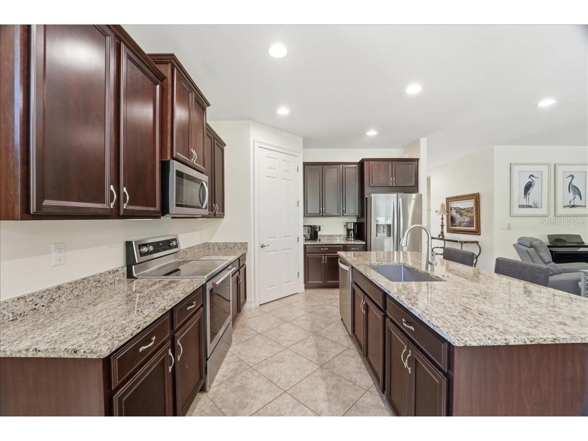 3204 Royal Gardens Avenue Fort Myers FL 33916 A4675665 image12