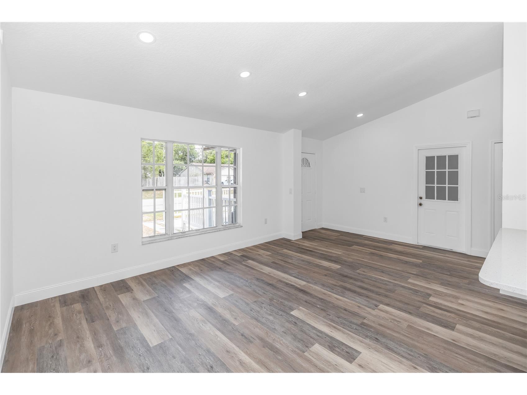 3204 Saint James Avenue Deltona FL 32738 O6403924 image3