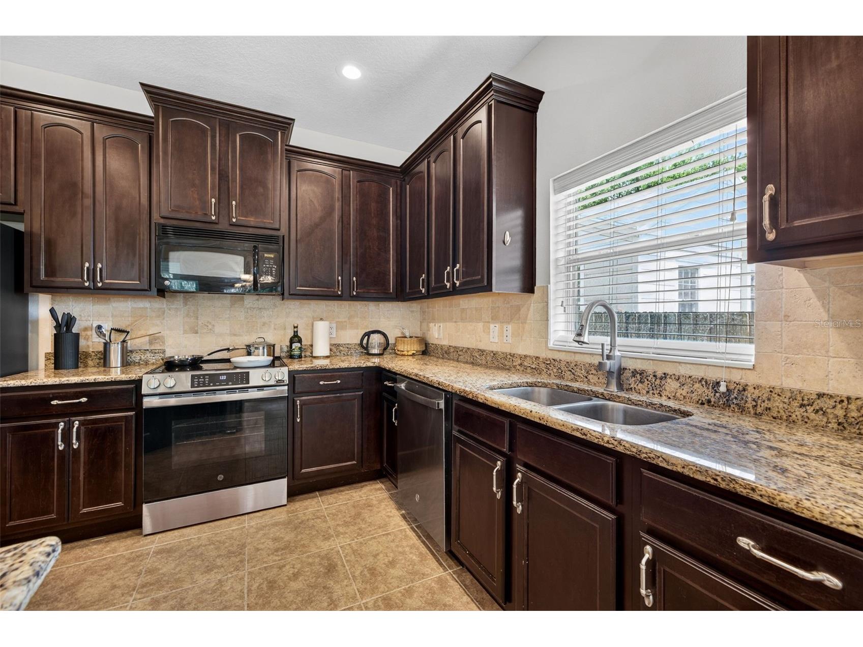 3204 W Marlin Avenue Tampa FL 33611 TB8496465 image10