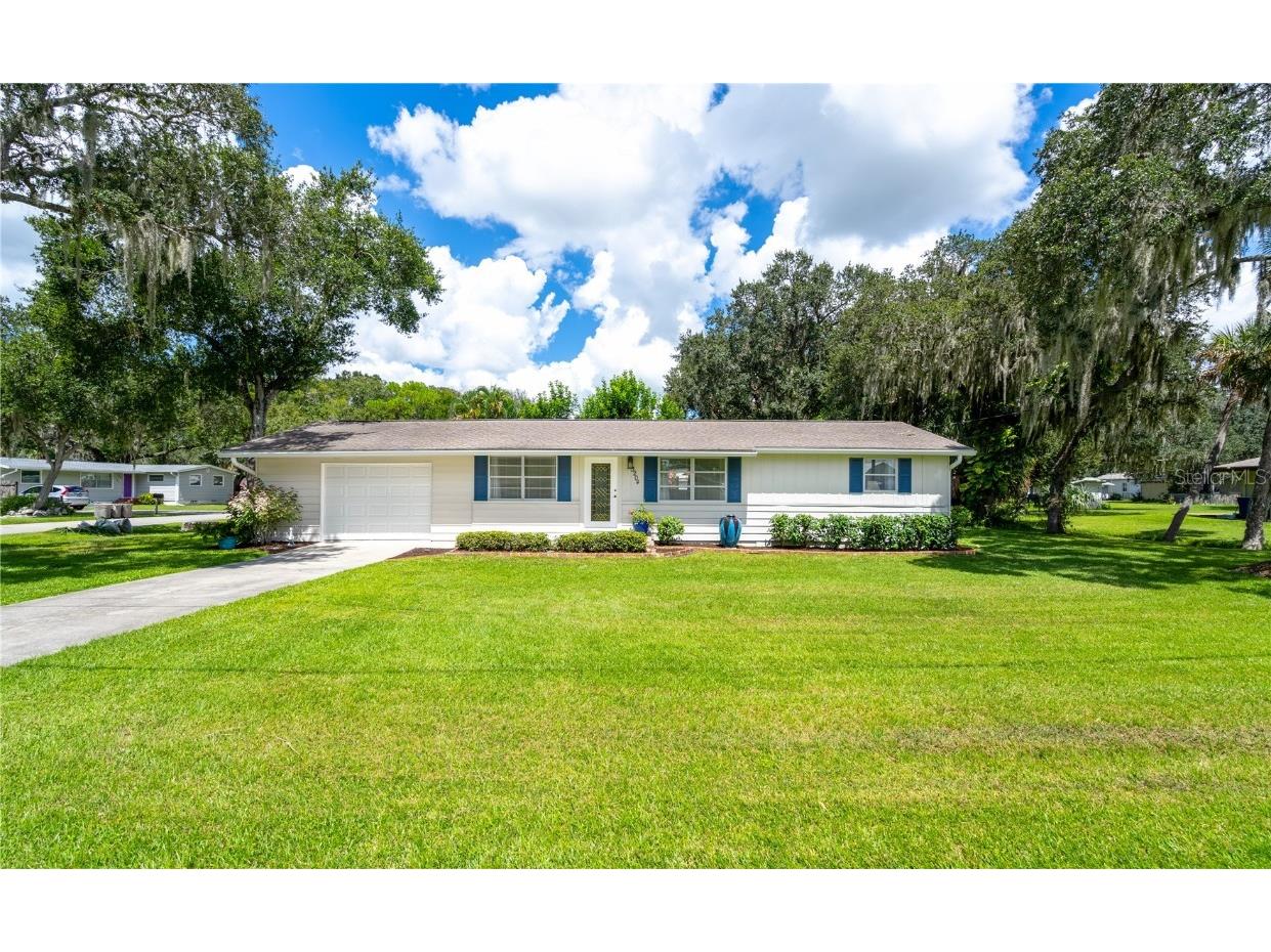 3204 Water Street Ellenton FL 34222 A4553781 image1