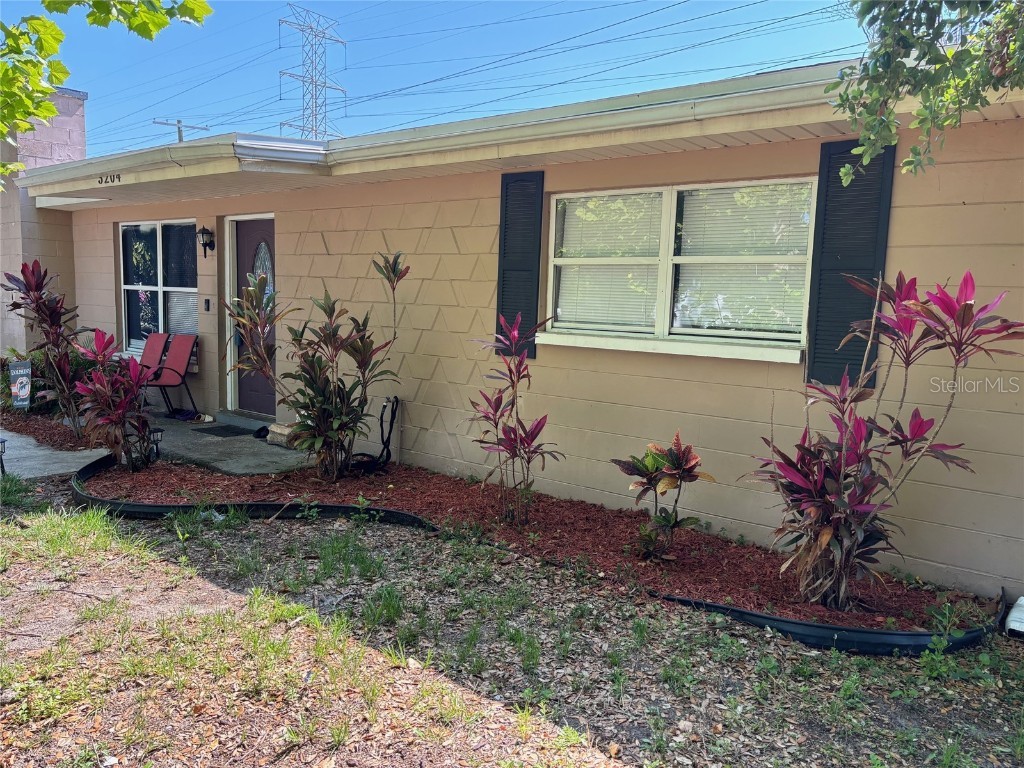 3204 Welborn Way Tampa FL 33619 U8241048 image1