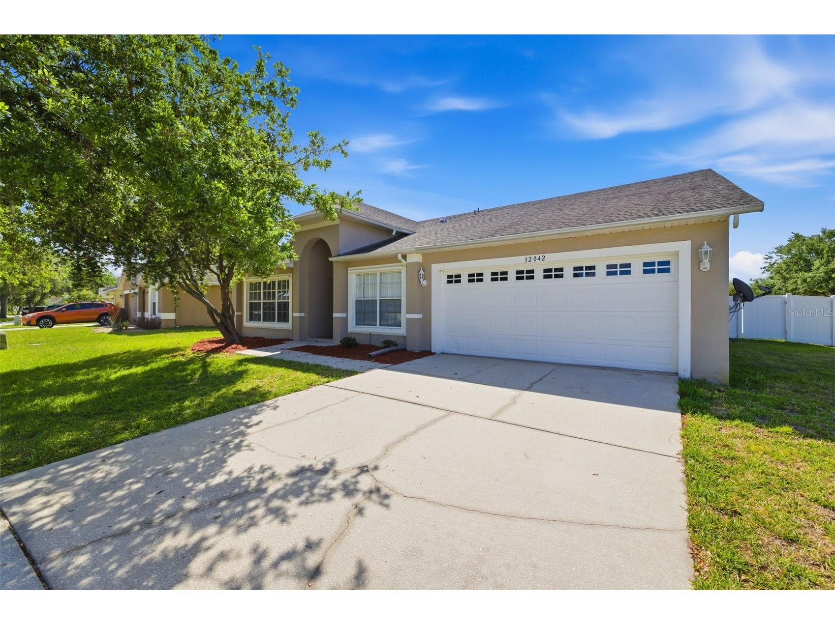 32042 Cypress Valley Drive Wesley Chapel FL 33545 TB8493296 image1