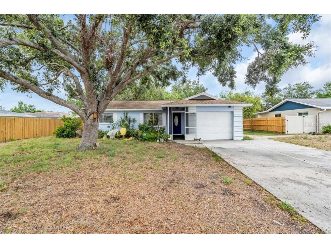 3205 33rd Street Court W Bradenton FL 34205 A4654342 image1