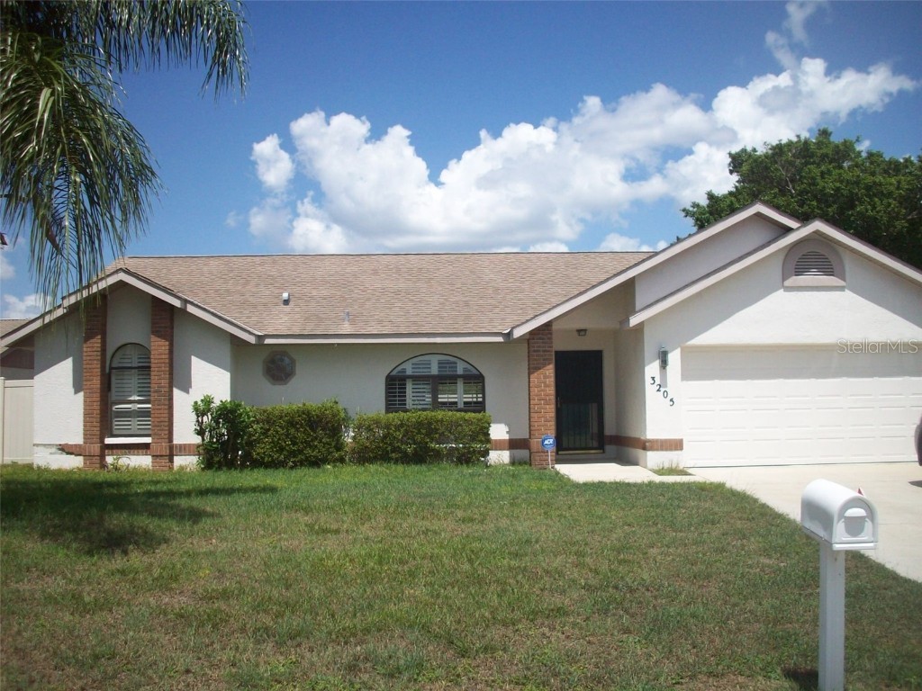 3205 67th Street W Bradenton FL 34209 A4532833 image1