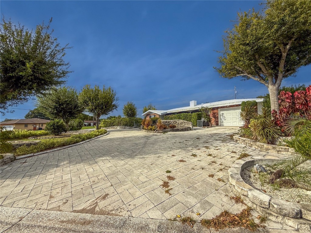 3205 Bougainvillea Street Sarasota FL 34239 A4666604 image23