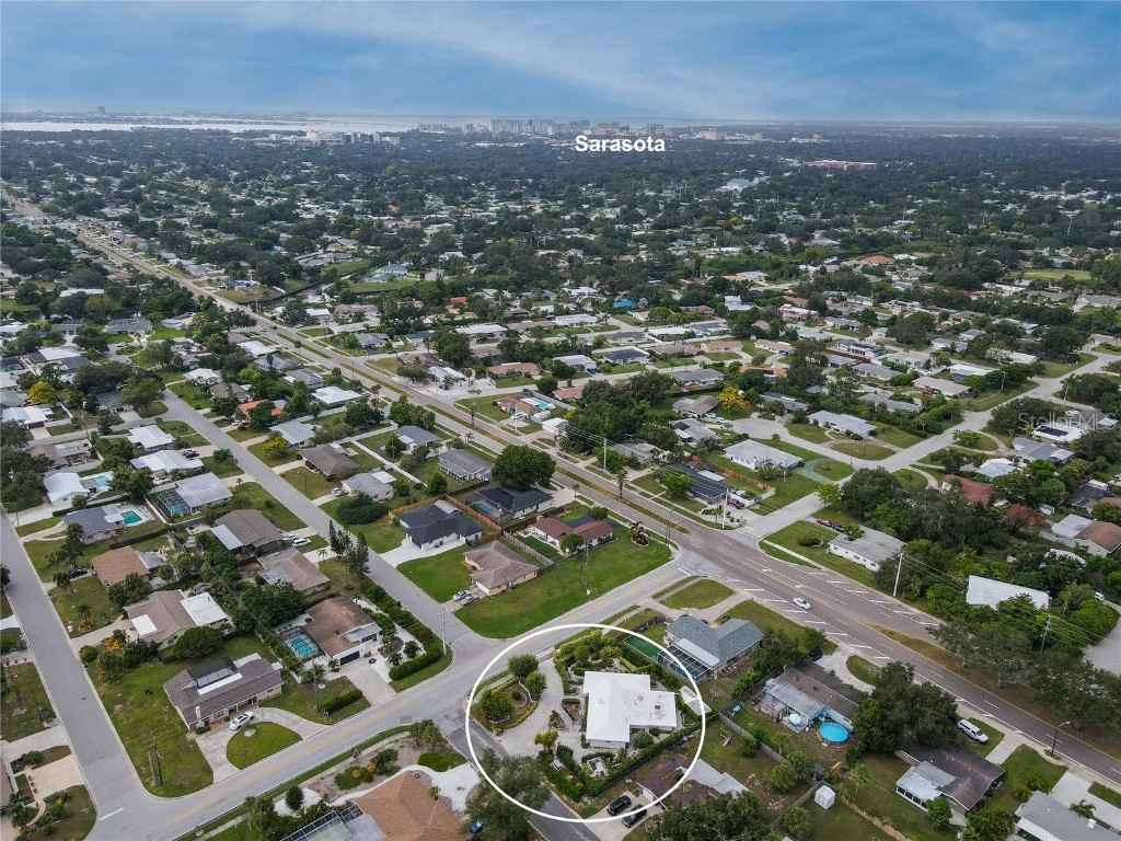 3205 Bougainvillea Street Sarasota FL 34239 A4666604 image25