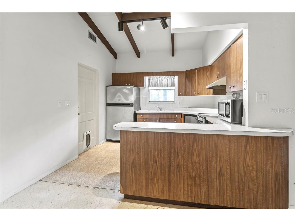 3205 Bougainvillea Street Sarasota FL 34239 A4666604 image8