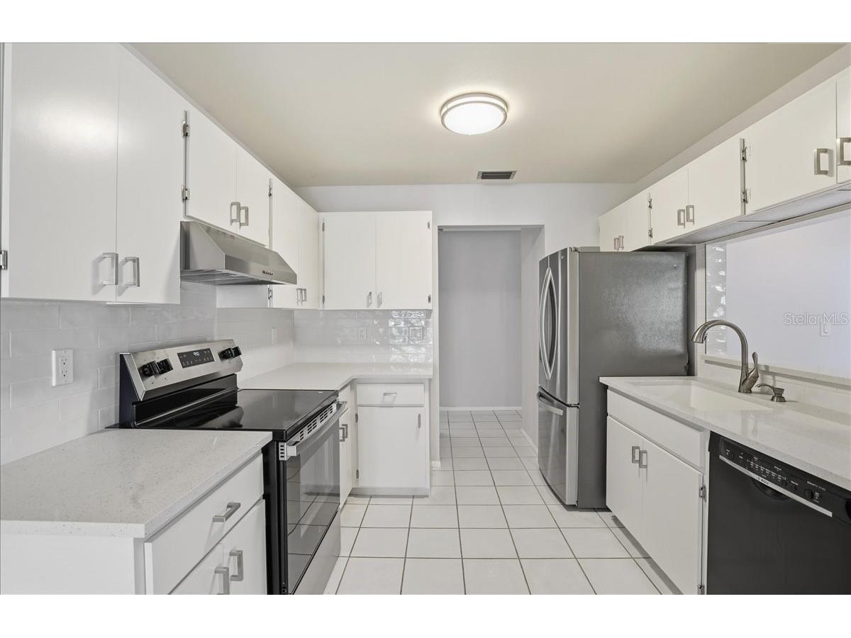 3205 Golden Eagle Lane Sarasota FL 34231 A4677694 image26