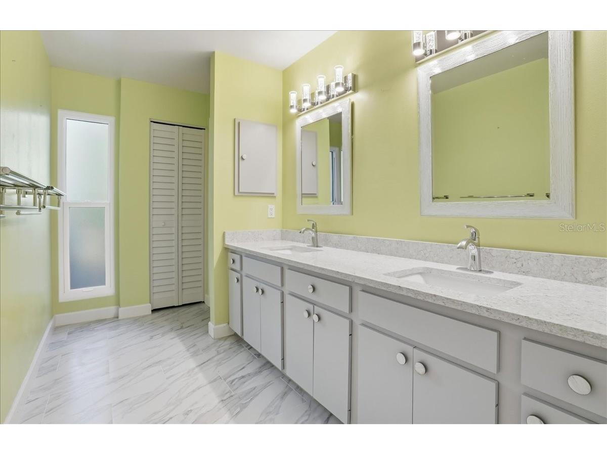 3205 Golden Eagle Lane Sarasota FL 34231 A4677694 image39