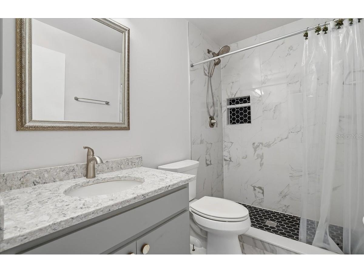 3205 Golden Eagle Lane Sarasota FL 34231 A4677694 image44