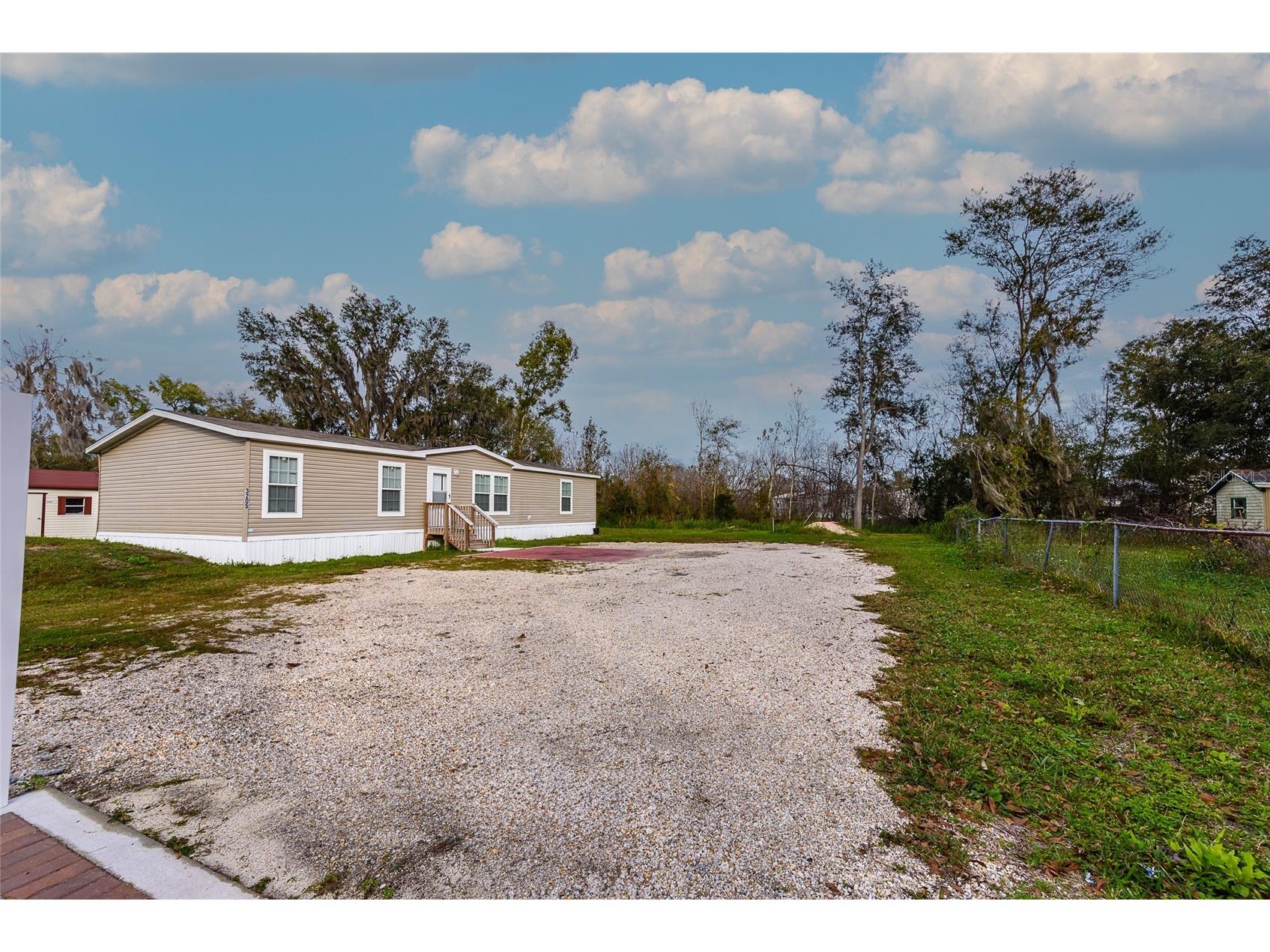 3205 J And J Manor Road Lakeland FL 33810 L4962210 image2