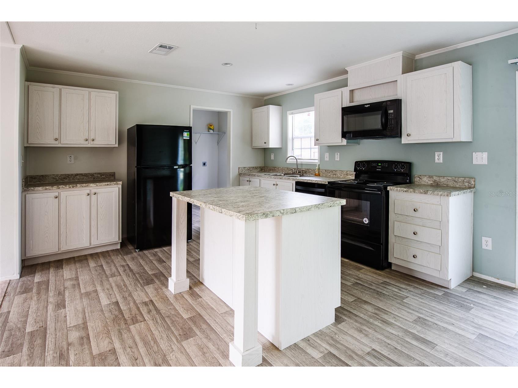 3205 J And J Manor Road Lakeland FL 33810 L4962210 image4