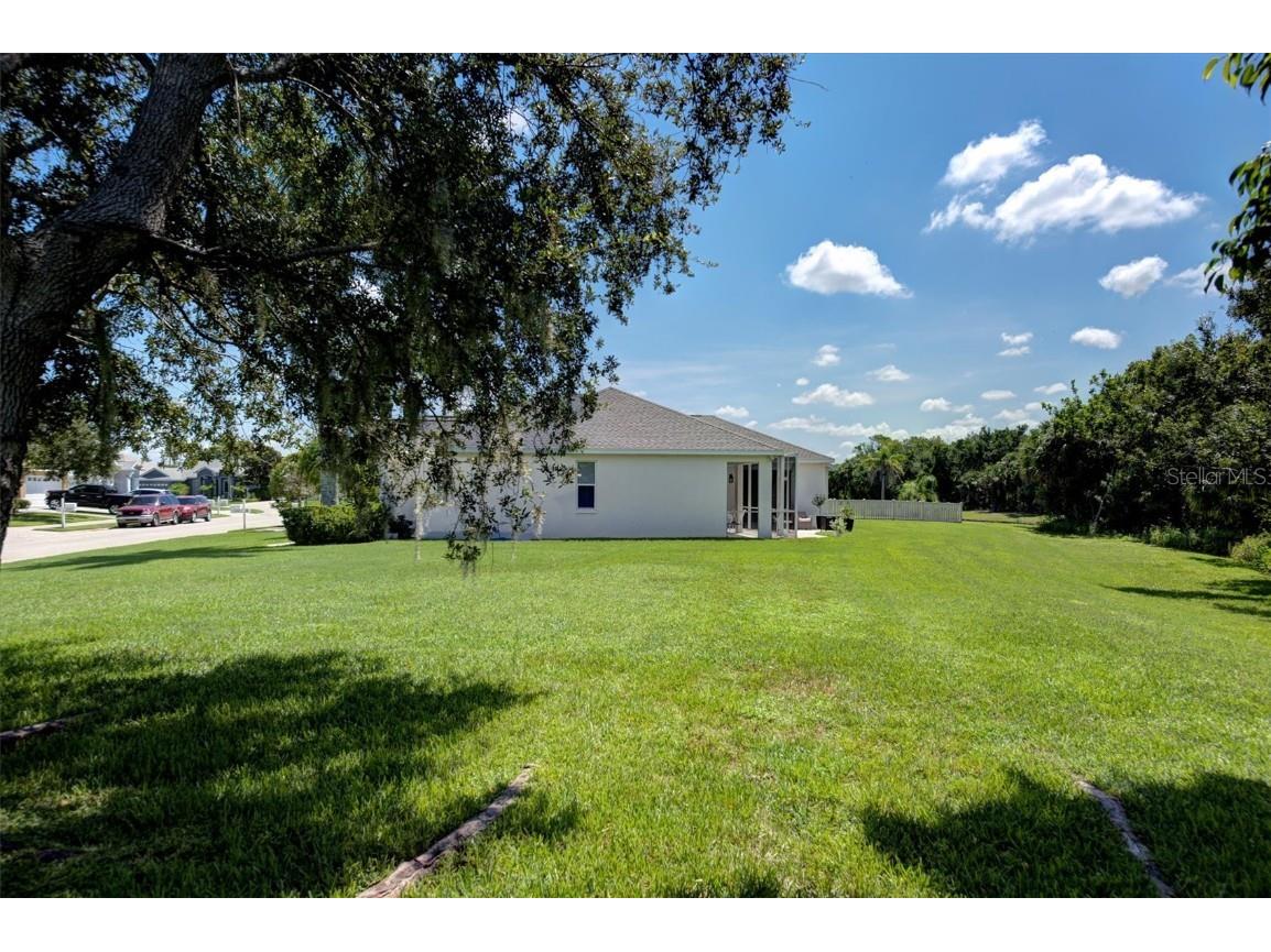 3206 45th Way E Bradenton FL 34203 O6337093 image40