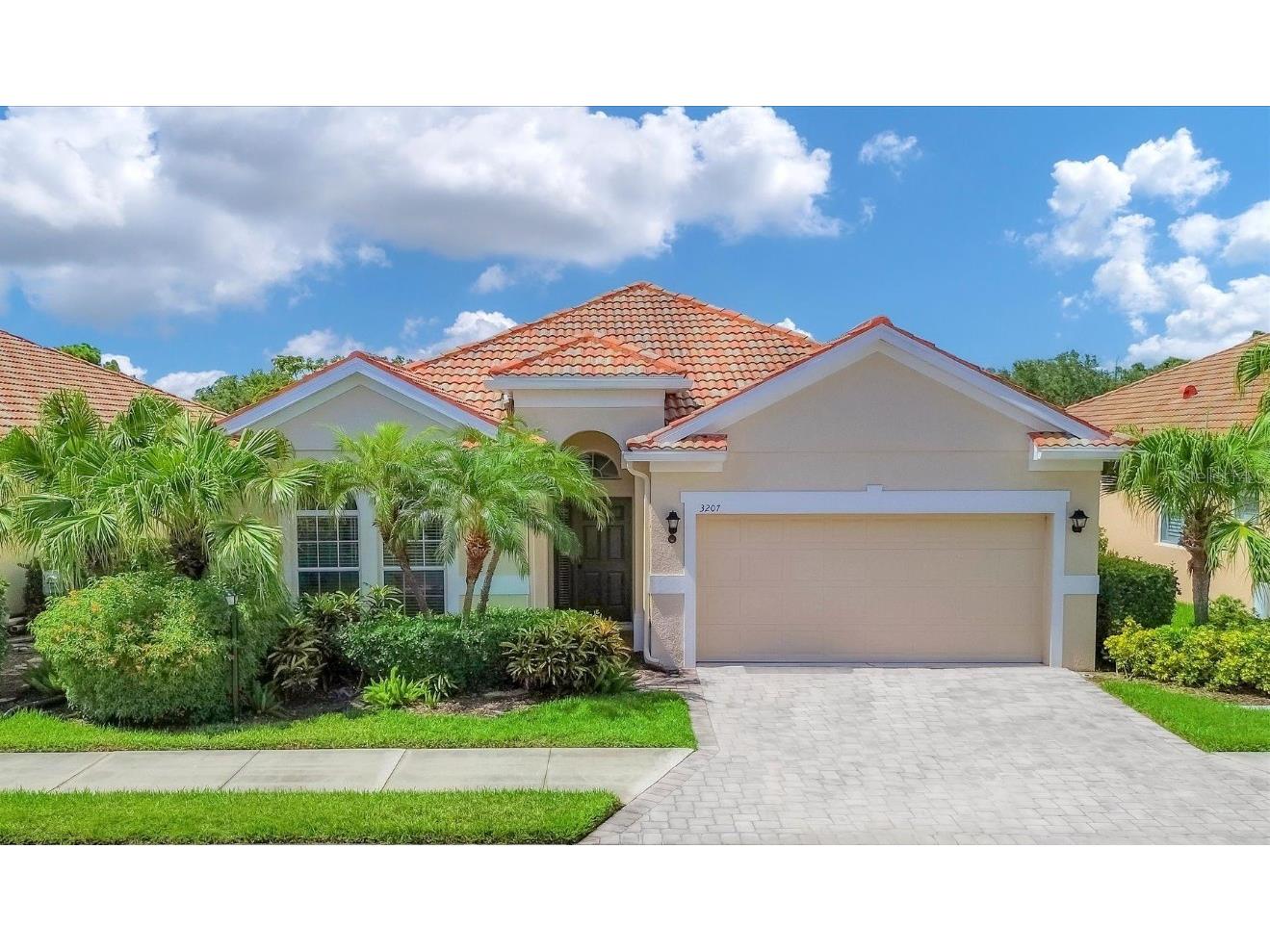 3207 77th Drive E Sarasota FL 34243 A4617518 image1