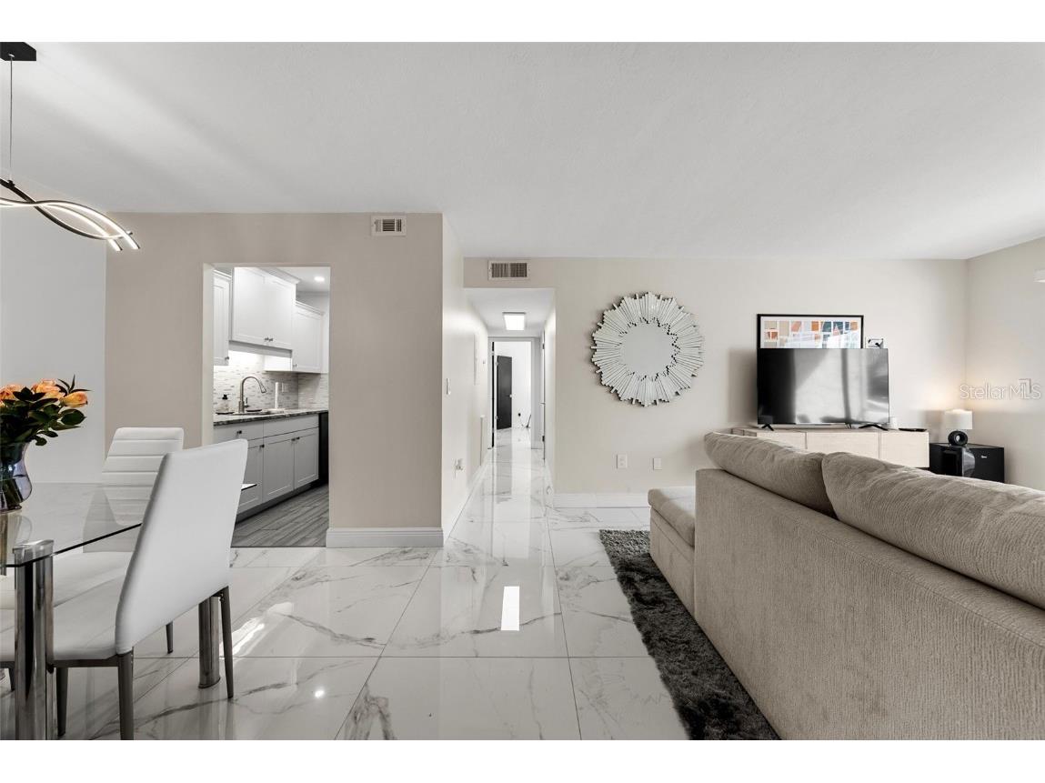 3207 Beneva Road #102 Sarasota FL 34232 A4634110 image1
