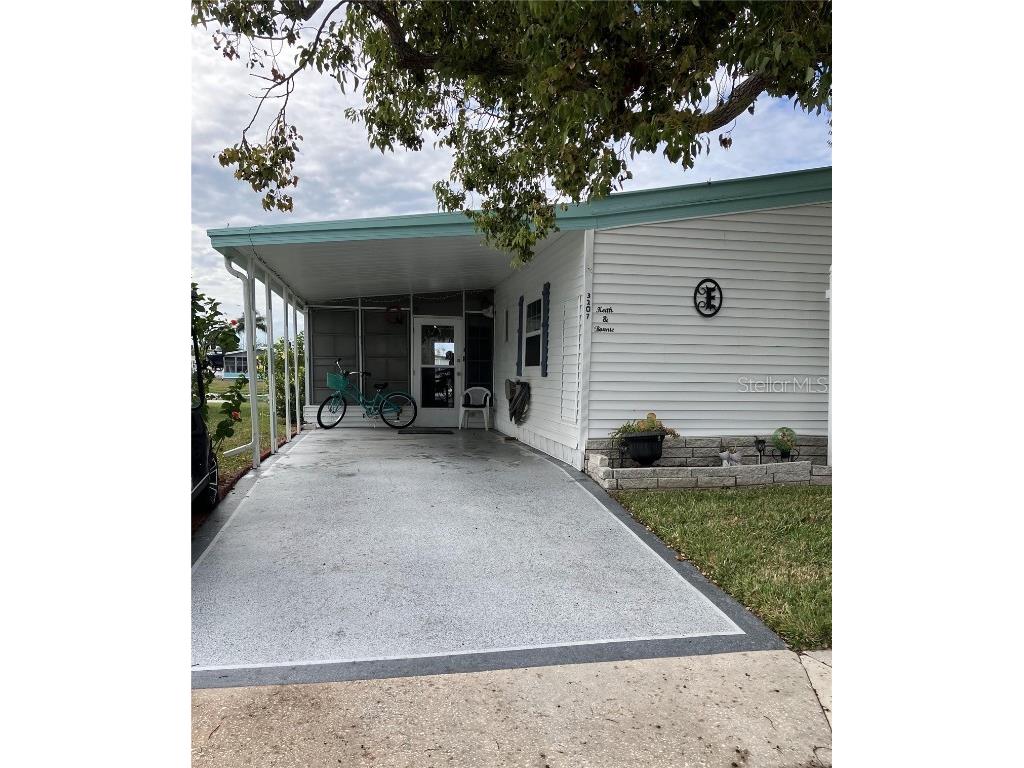 3207 Brewster Drive Holiday FL 34690 TB8444939 image1