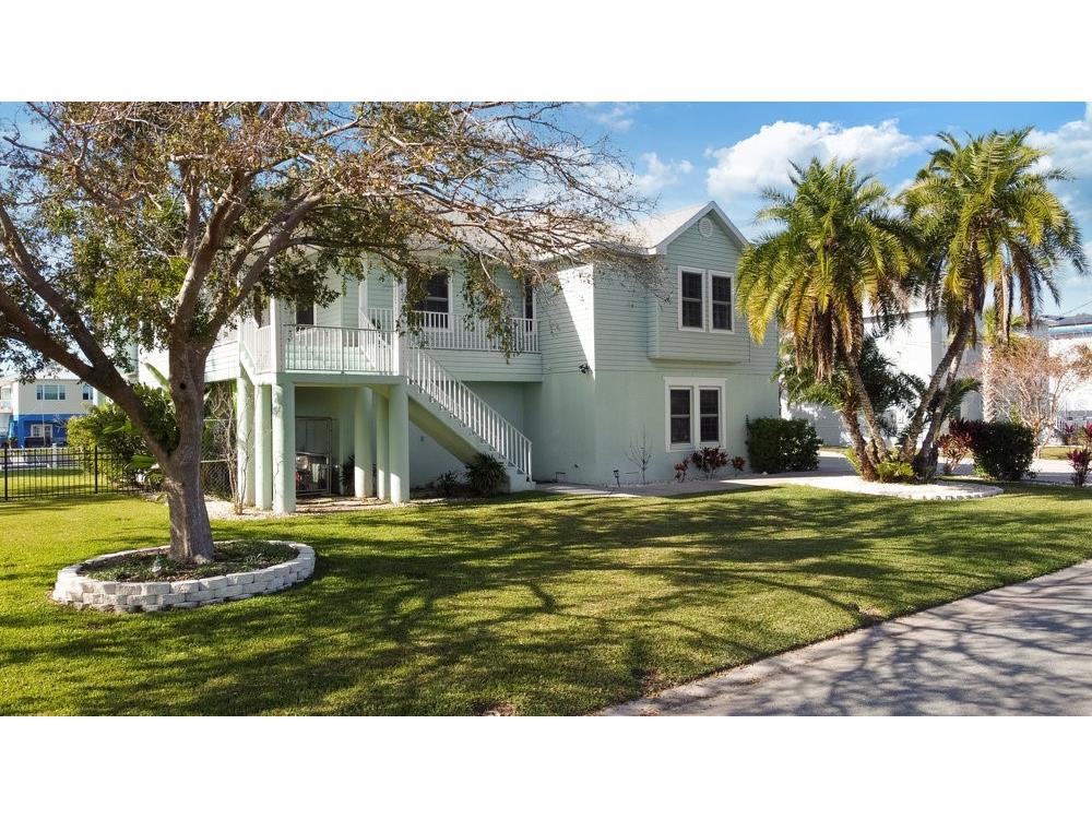 3207 Hibiscus Drive Hernando Beach FL 34607 W7871100 image1