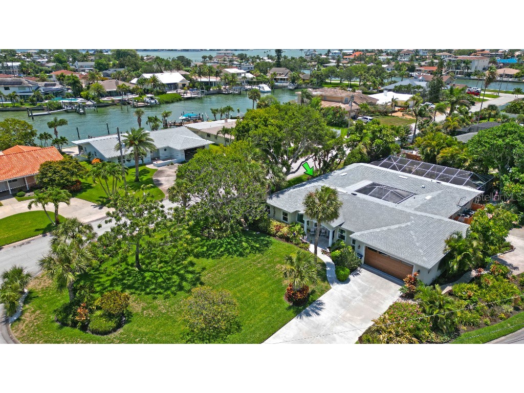 3207 Hibiscus Drive W Belleair Beach FL 33786 U8247014 image1