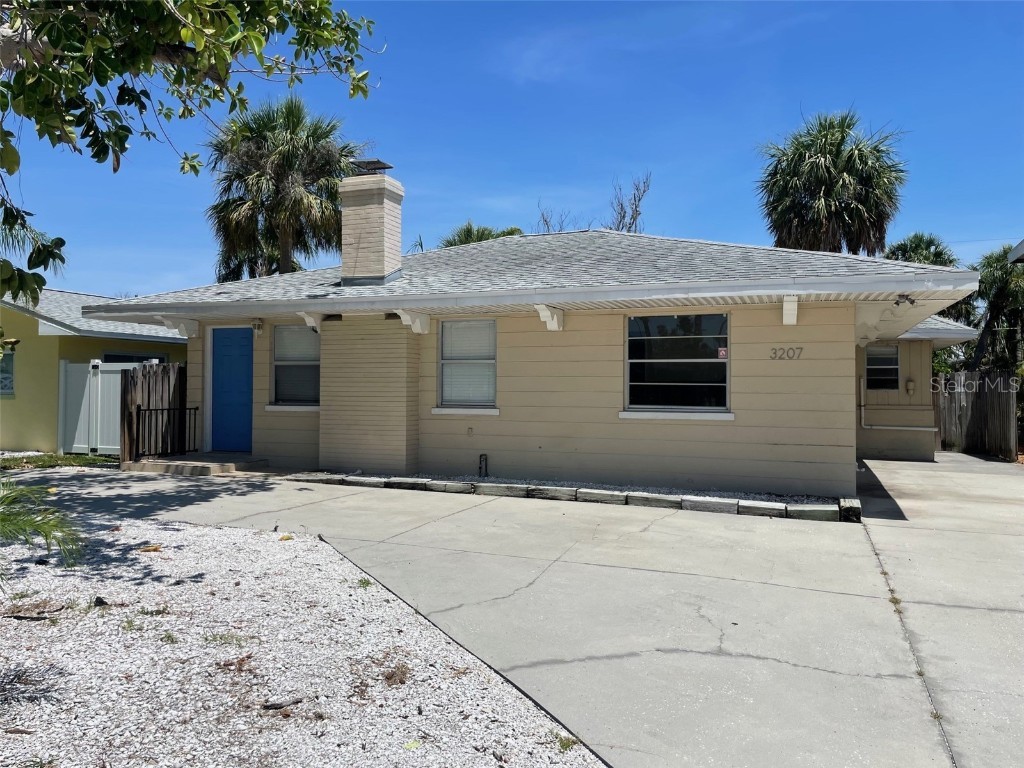 3207 S De Bazan Avenue Saint Pete Beach FL 33706 TB8389884 image1