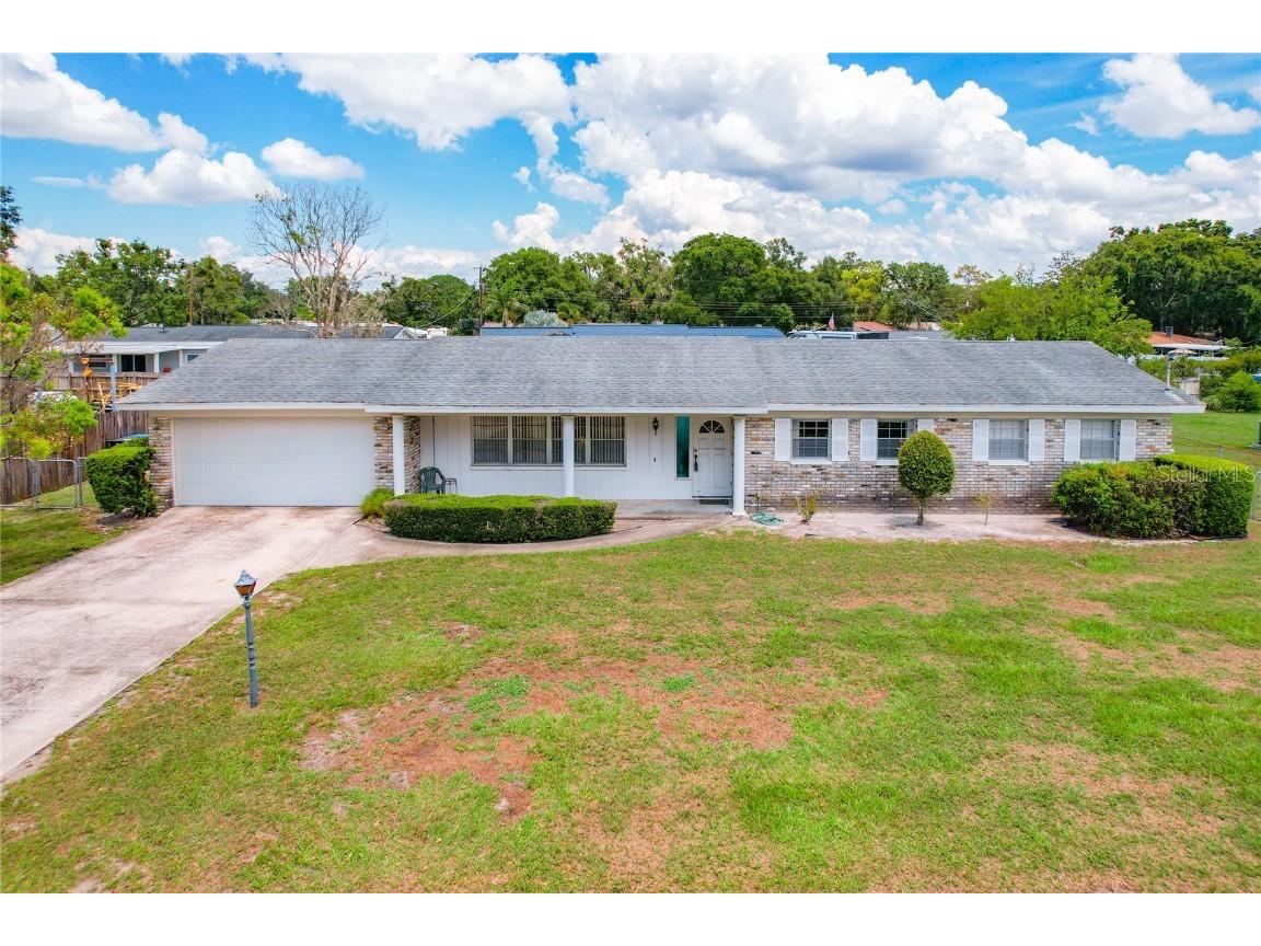 3207 S Kings Avenue Brandon FL 33511 A4572173 image1