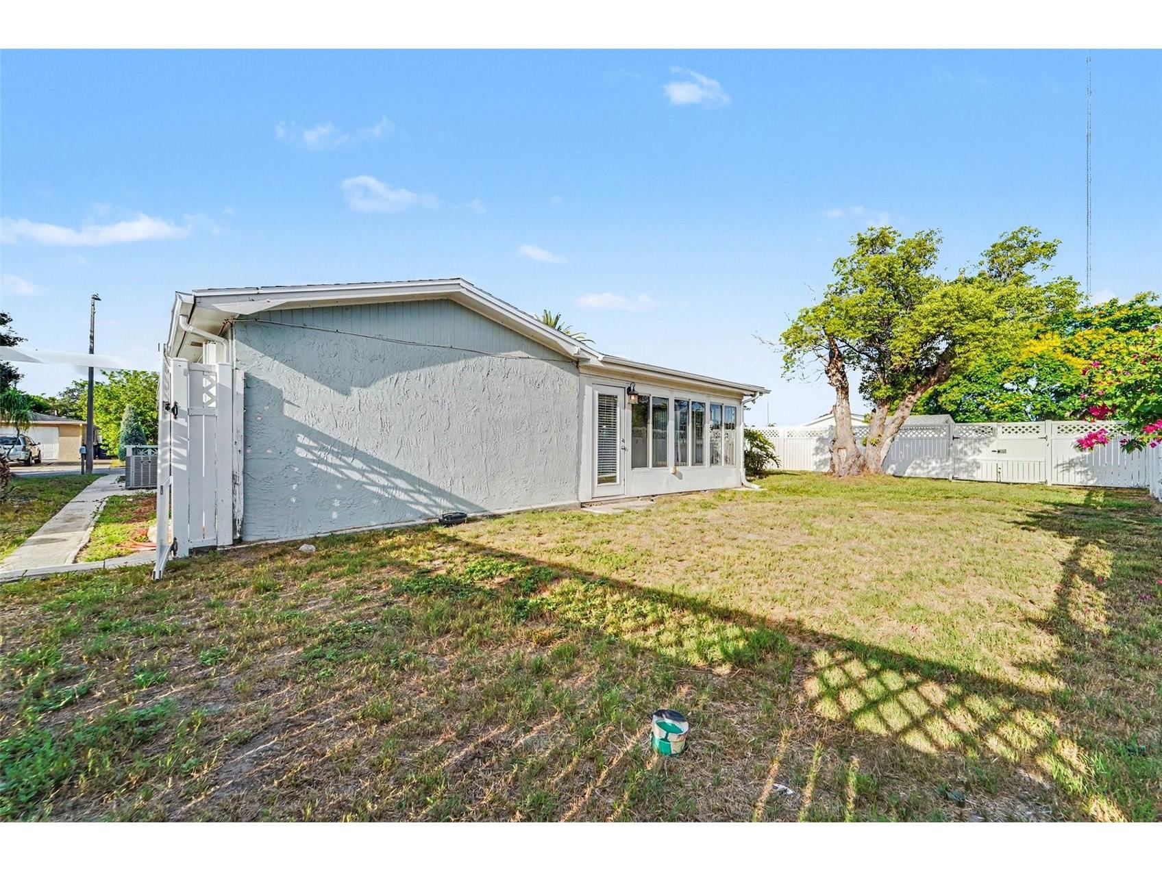 3207 Salisbury Drive Holiday FL 34691 O6417244 image15
