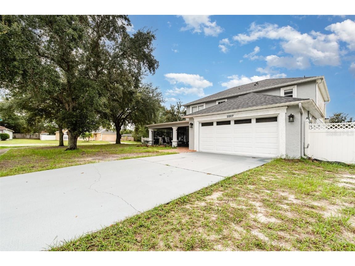 3207 Scenic Woods Drive Deltona FL 32725 TB8424887 image2