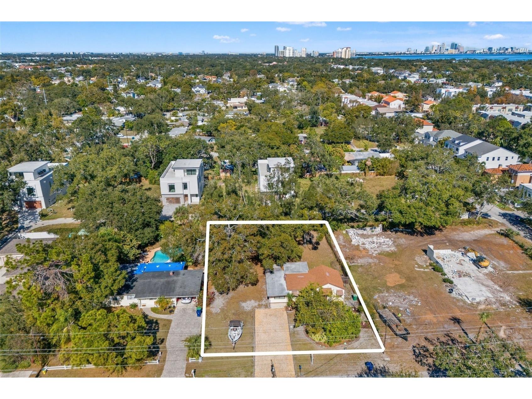 3207 W Wyoming Avenue Tampa FL 33611 TB8465831 image1