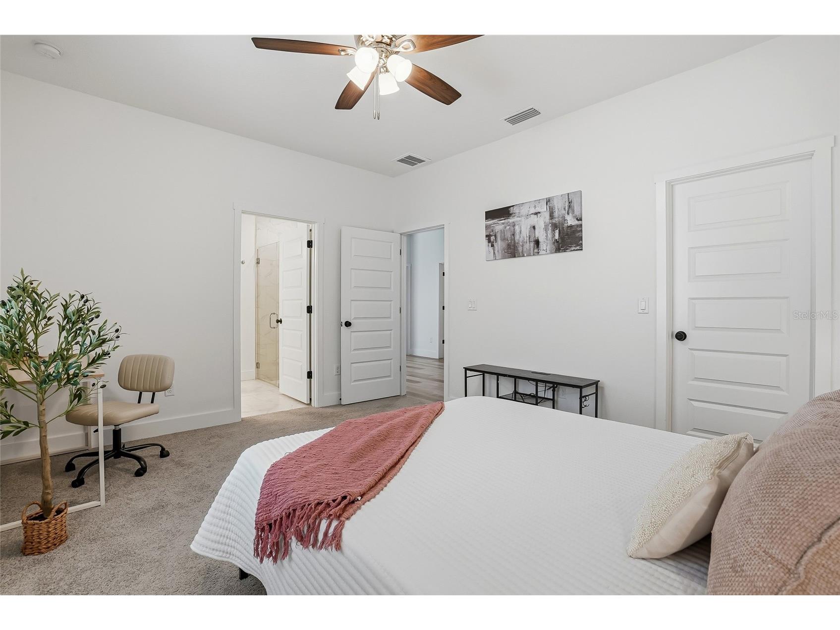 3208 Deleuil Avenue Tampa FL 33610 TB8473217 image13