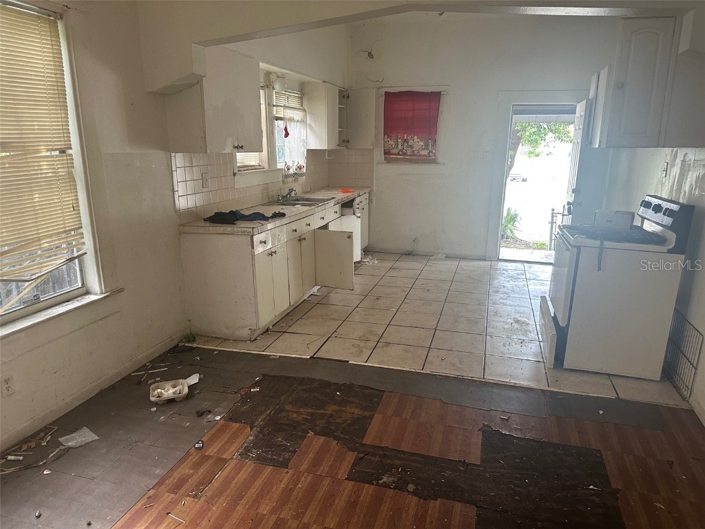 3208 N 15th Street Tampa FL 33605 TB8405630 image4