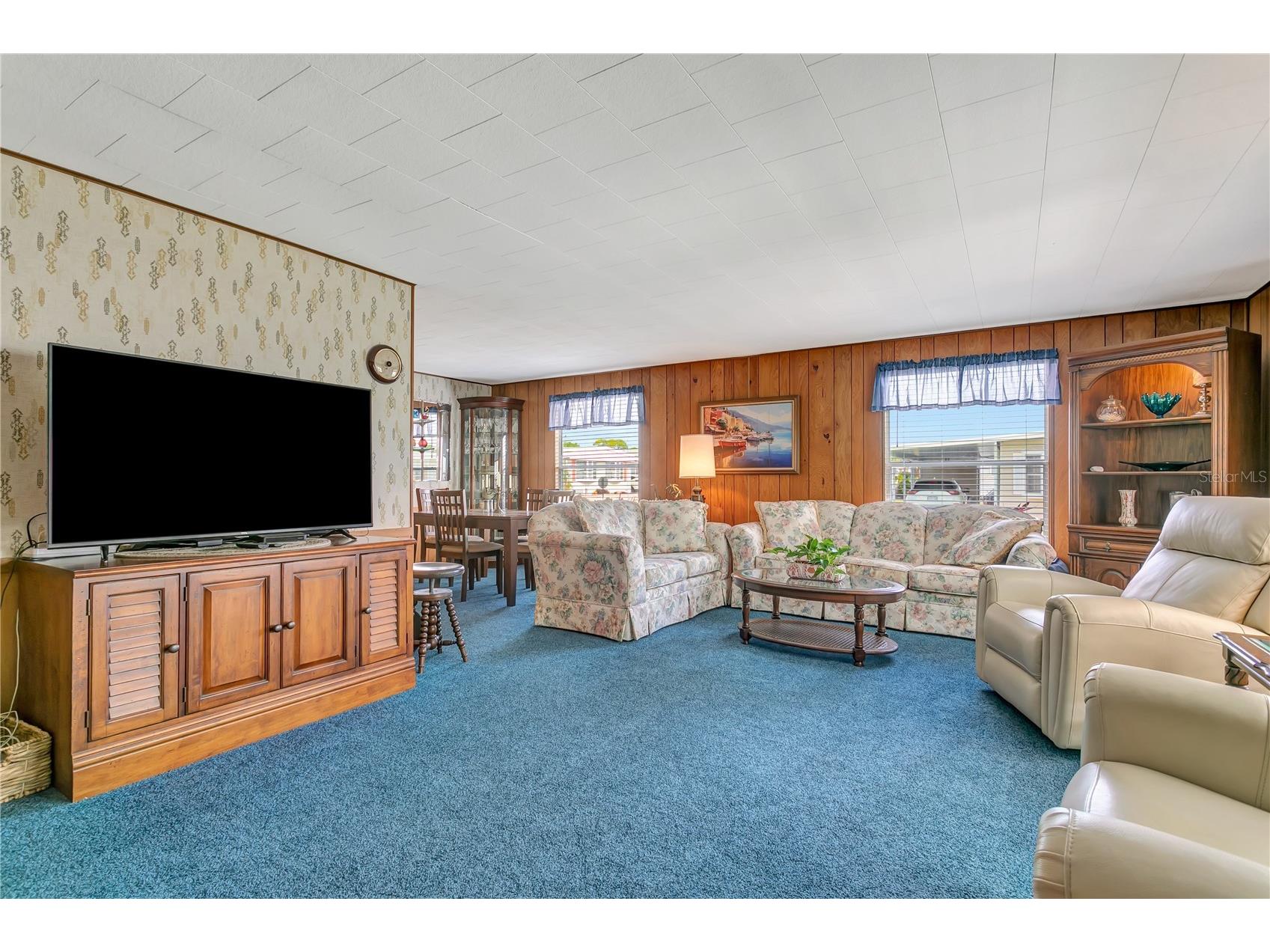 3208 Oakwood Boulevard S Sarasota FL 34237 A4688802 image12