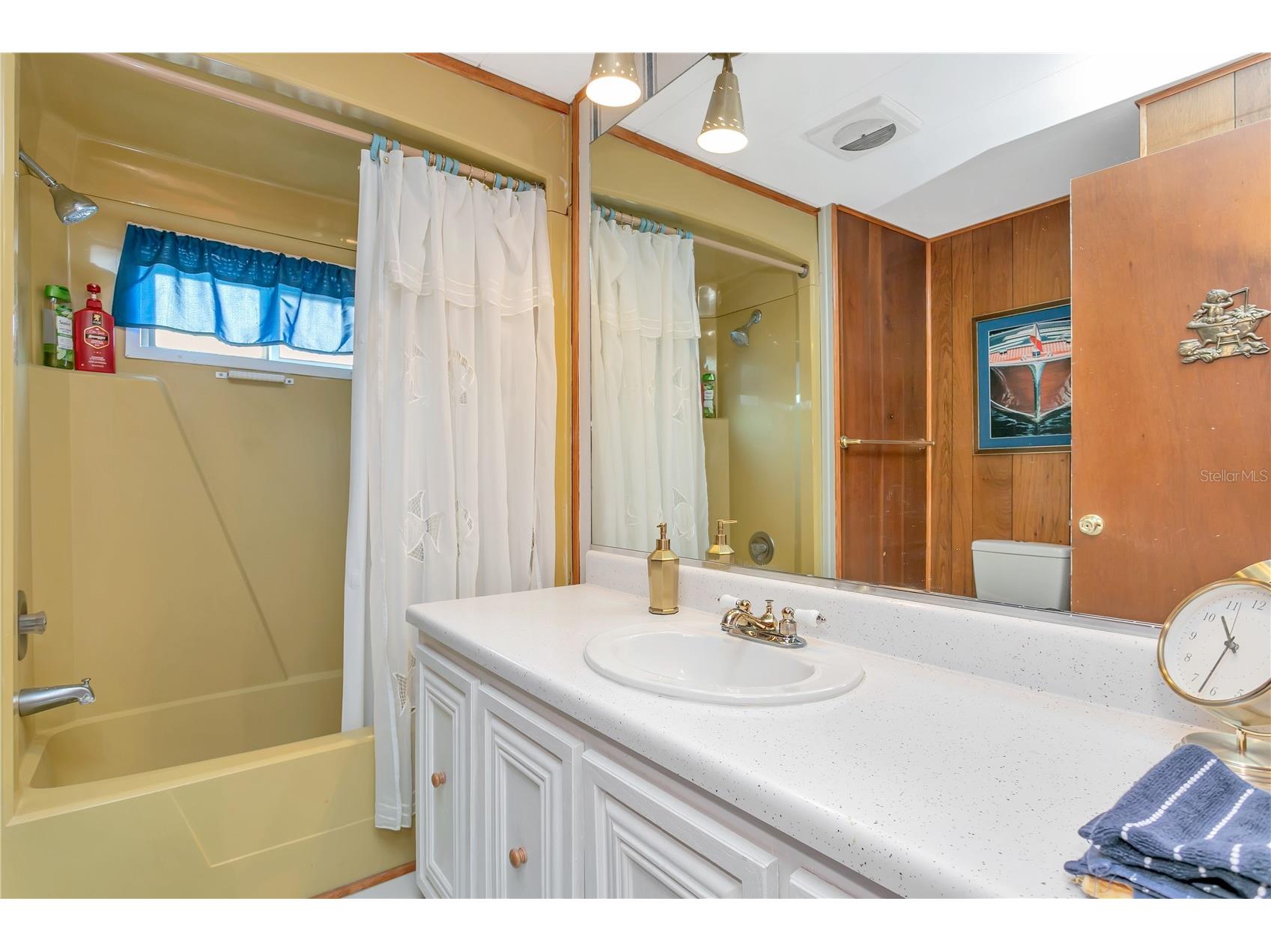 3208 Oakwood Boulevard S Sarasota FL 34237 A4688802 image16