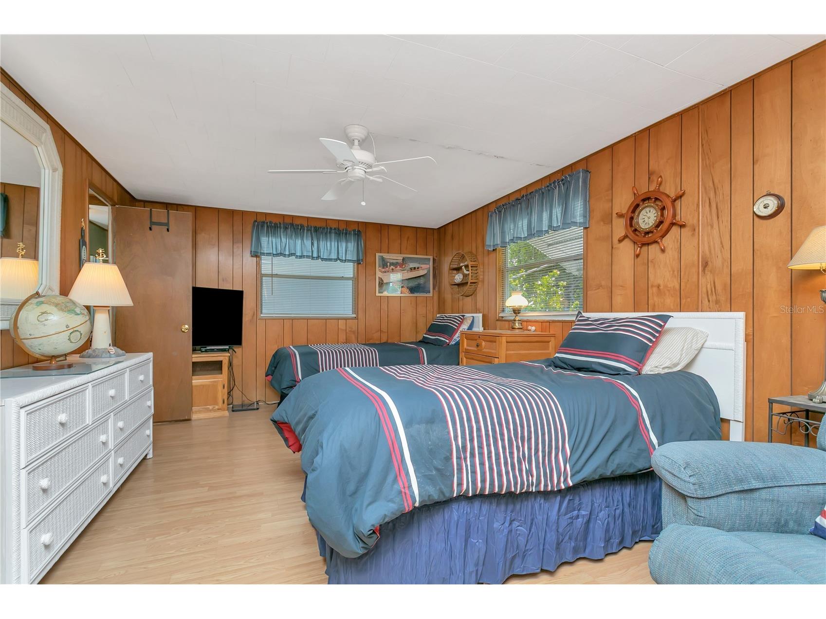 3208 Oakwood Boulevard S Sarasota FL 34237 A4688802 image29