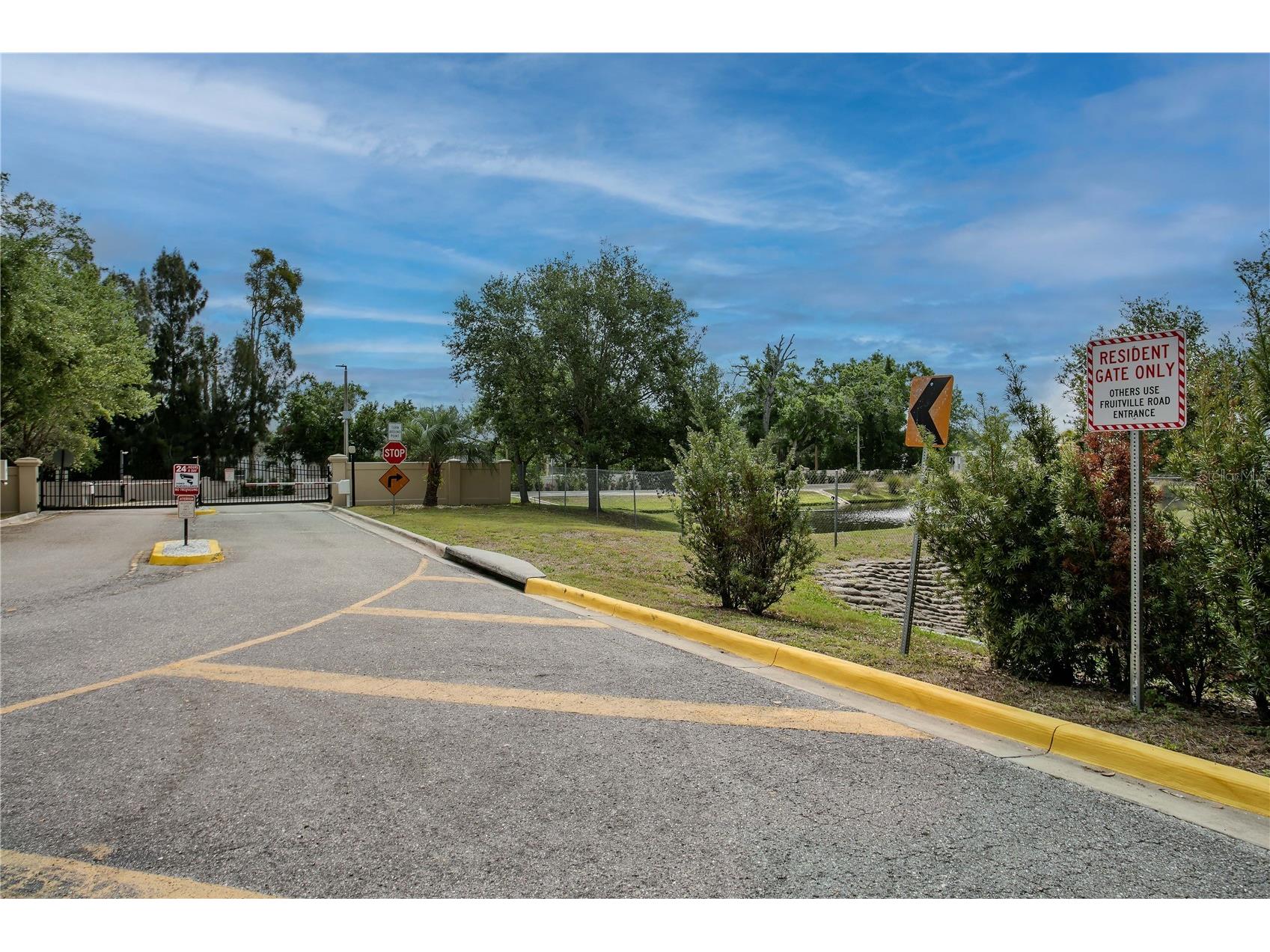 3208 Oakwood Boulevard S Sarasota FL 34237 A4688802 image58