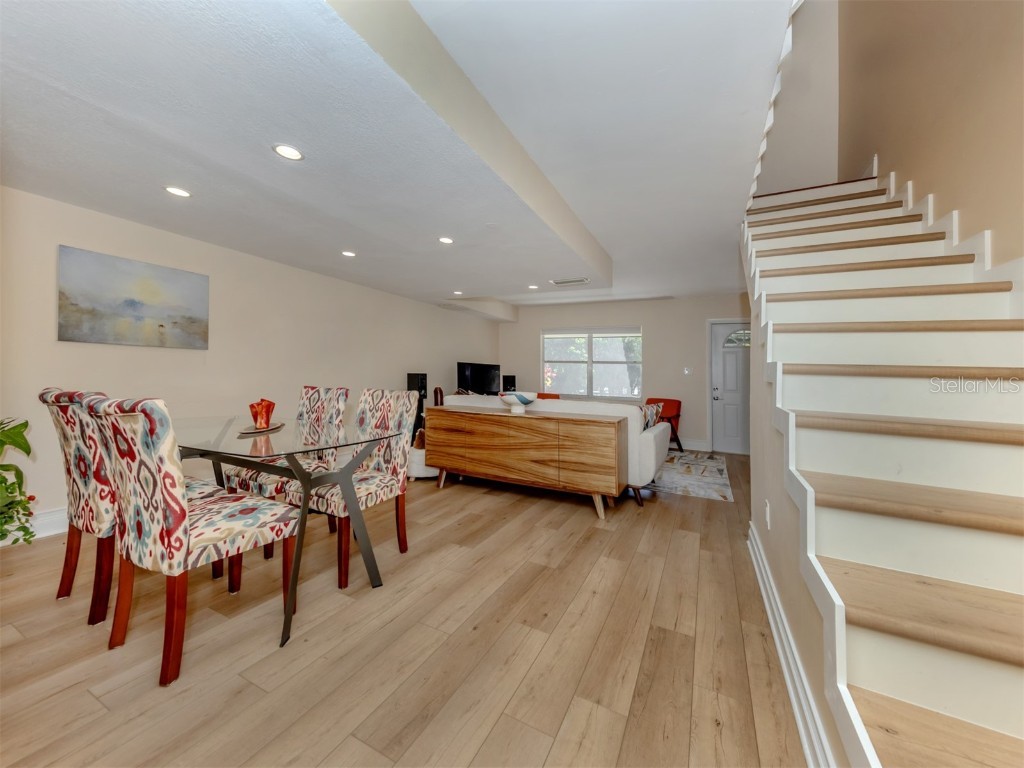 3208 Ramblewood Drive N Sarasota FL 34237 A4669982 image11