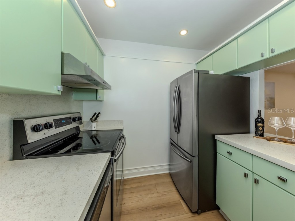 3208 Ramblewood Drive N Sarasota FL 34237 A4669982 image15