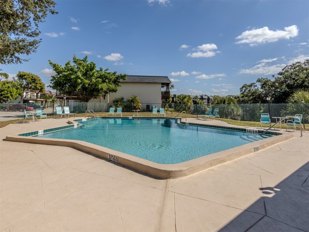 3208 Ramblewood Drive N Sarasota FL 34237 A4669982 image31