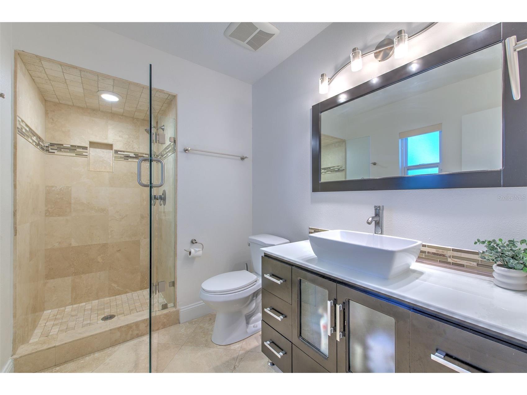 3208 W Hawthorne Road Tampa FL 33611 TB8479770 image16