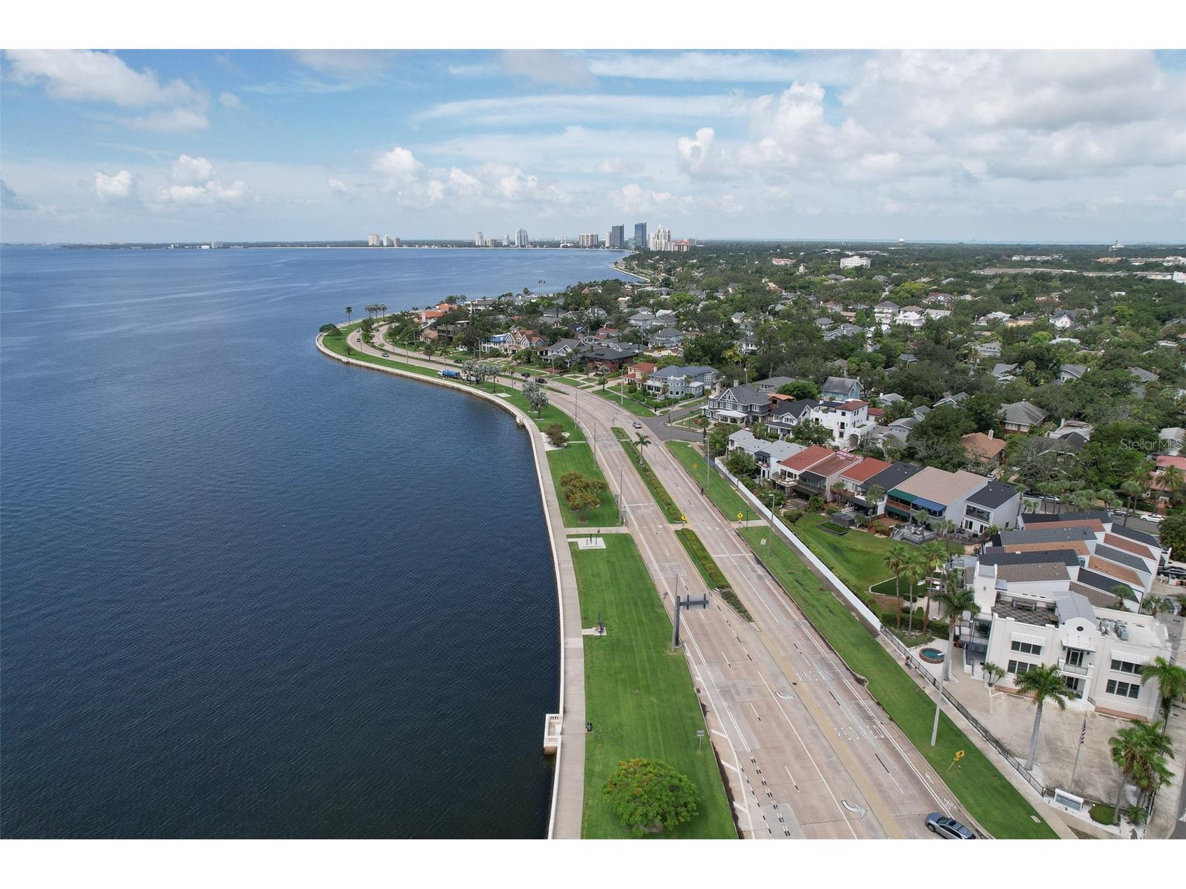 3208 W Hawthorne Road Tampa FL 33611 TB8479770 image2