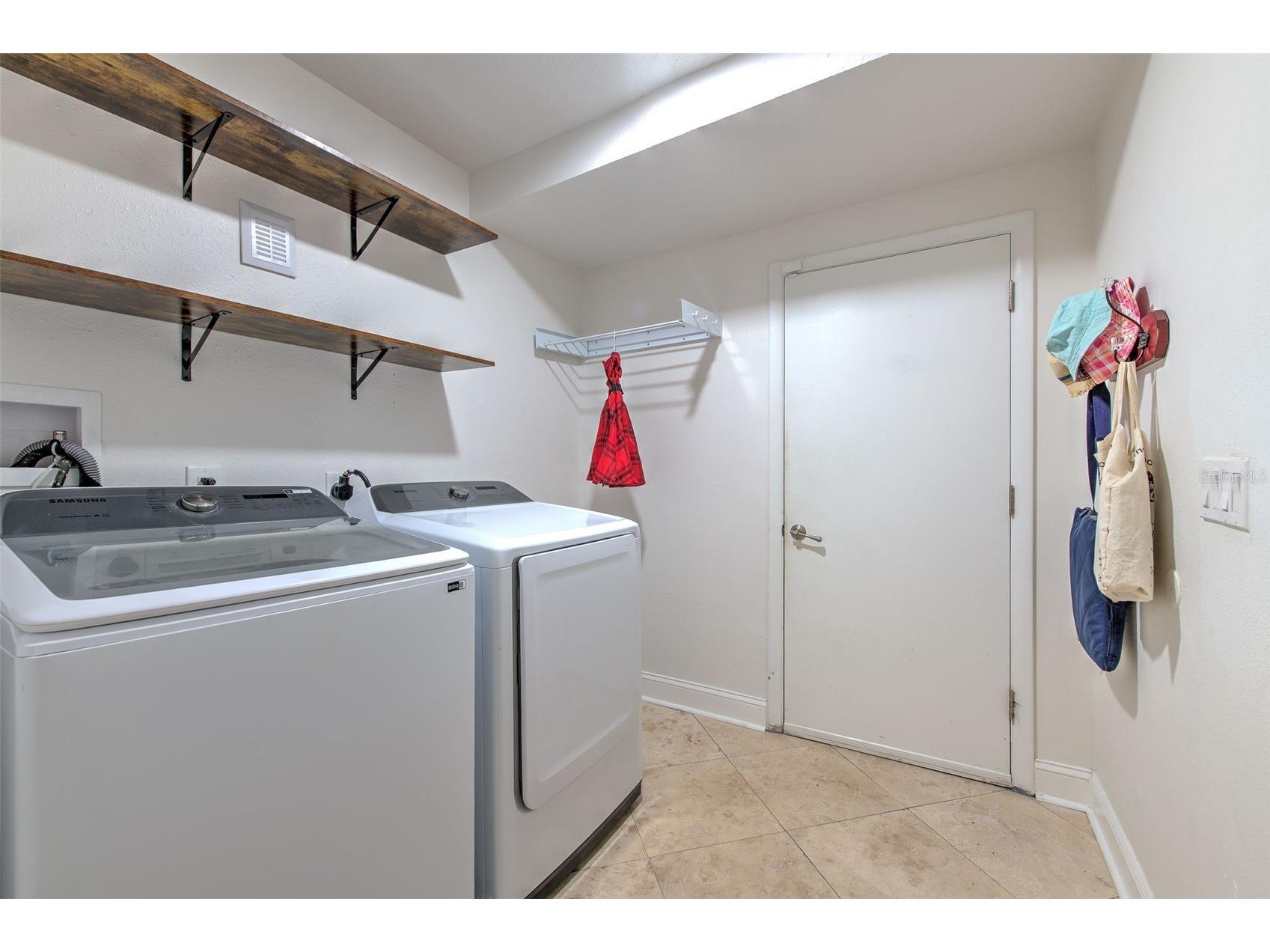 3208 W Hawthorne Road Tampa FL 33611 TB8479770 image25