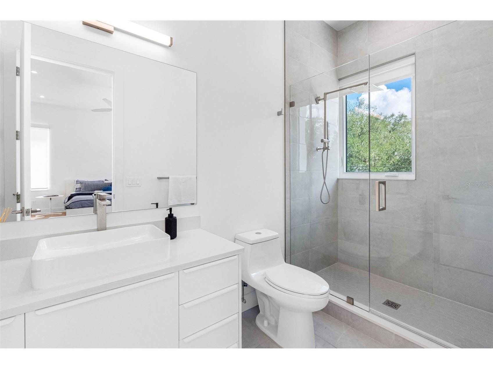 3208 W Lawn Avenue Tampa FL 33611 TB8515630 image44