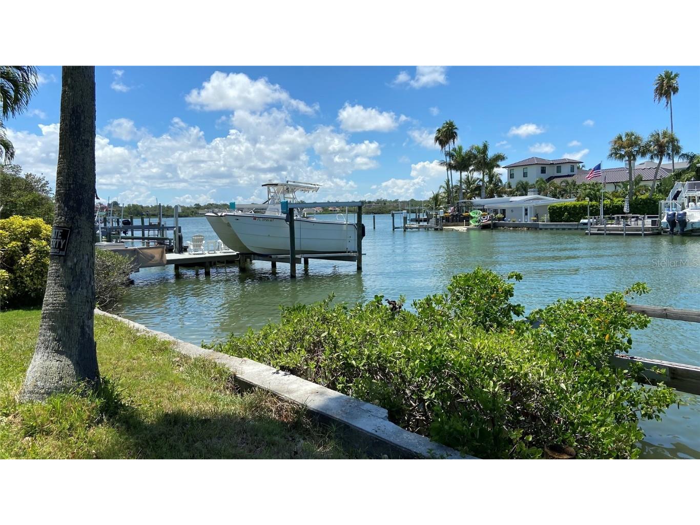 321 12th Avenue Indian Rocks Beach FL 33785 - INTERCOASTAL WATERWAY TB8455043 image1