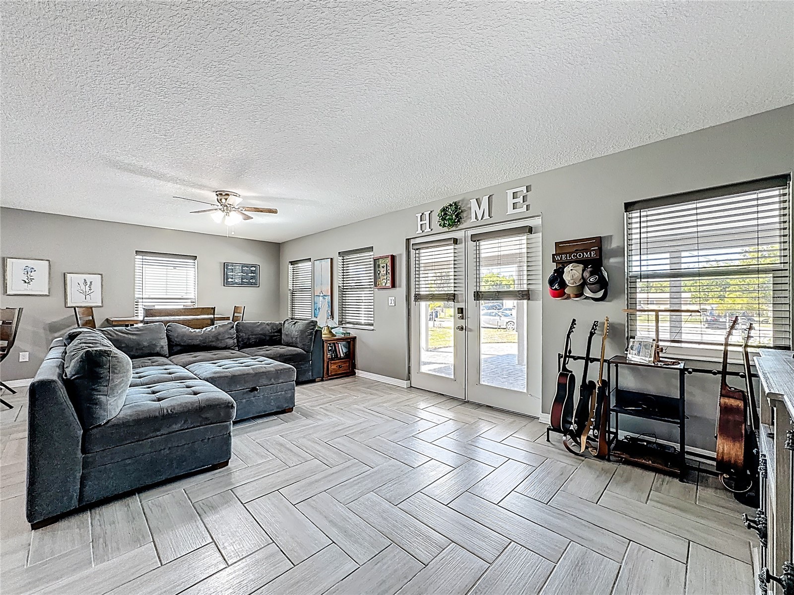 321 21st Street W Palmetto FL 34221 TB8490686 image5