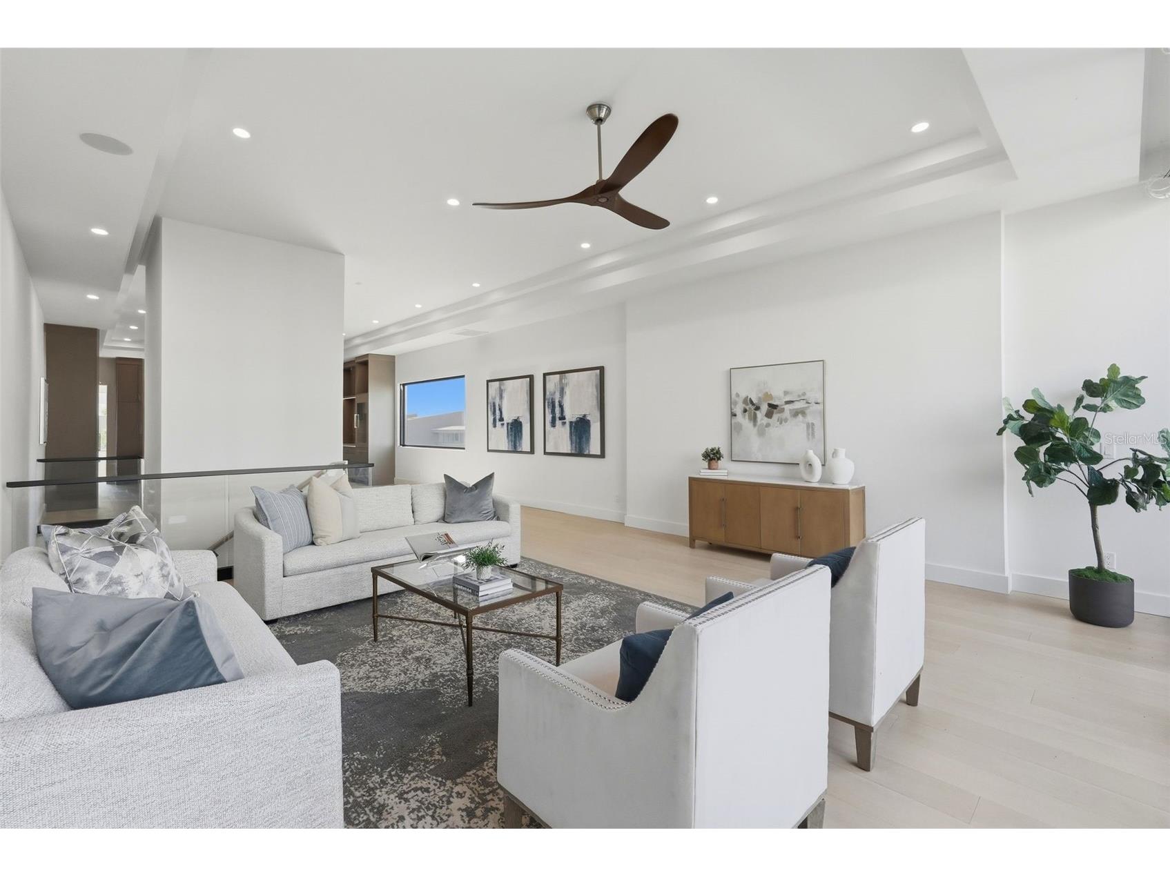 321 2nd Street N Saint Petersburg FL 33701 TB8489207 image16